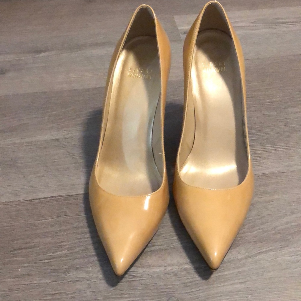 Stuart Weitzman nude pointed-toe pump